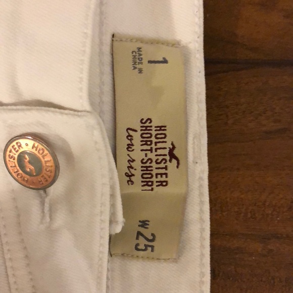 White jean shorts - Picture 2 of 5